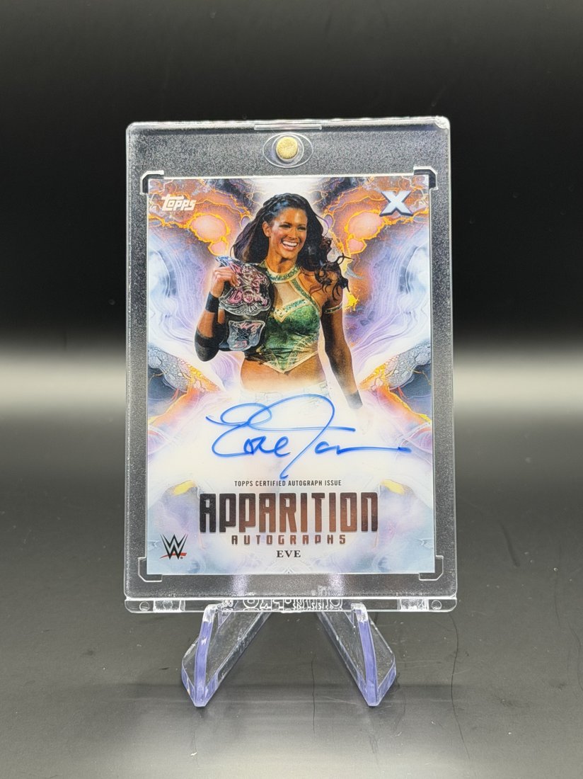 Eve Torres 2025 Topps Exalted WWE Apparition Autograph
