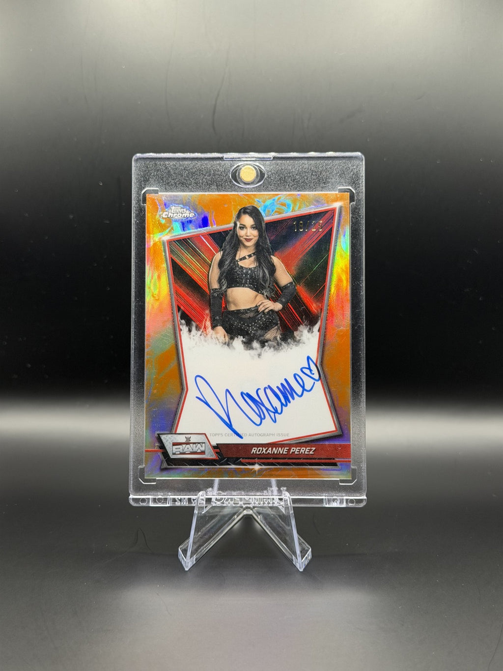 Roxanne Perez 2026 Topps Chrome WWE Orange Refractor autograph /25 front