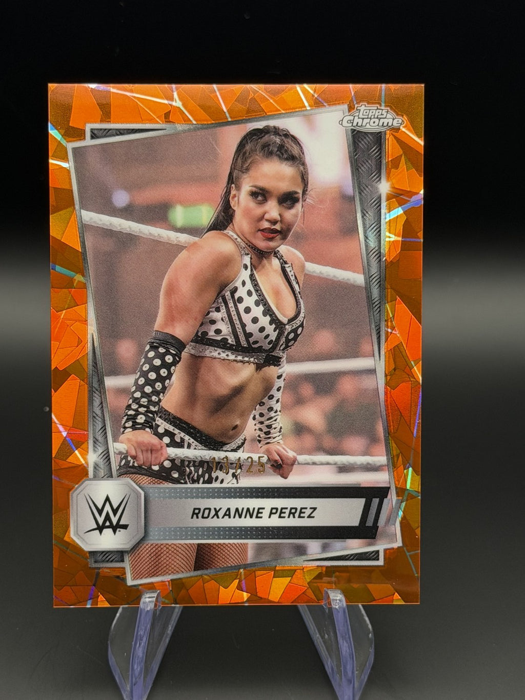 Roxanne Perez 2025 Topps Chrome WWE Orange Cracked Ice /25 front